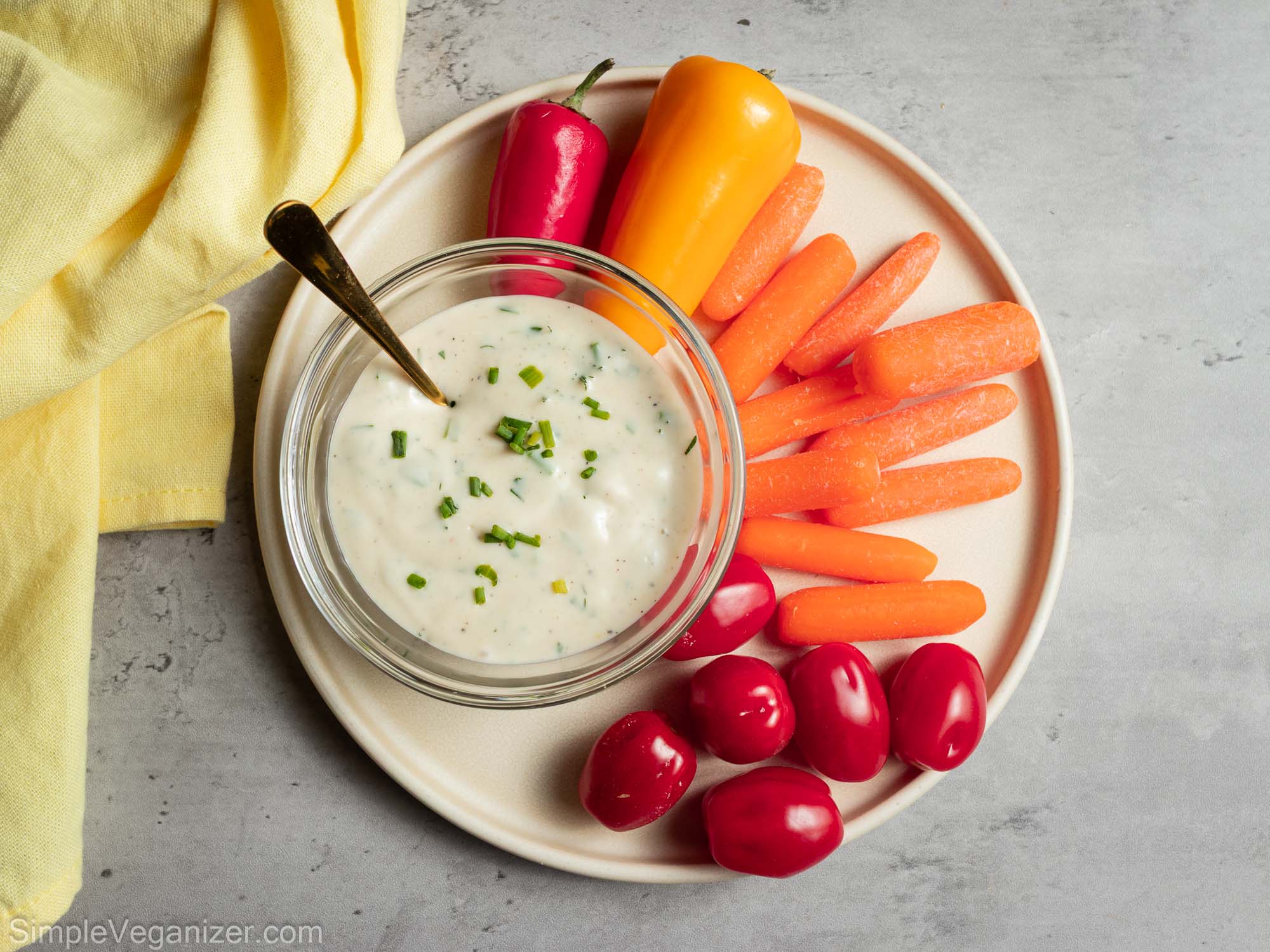 CREAMY VEGAN RANCH DRESSING (YOGURT-BASED & OIL-FREE) CREAMY VEGAN RANCH DRESSING (YOGURT-BASED & OIL-FREE)